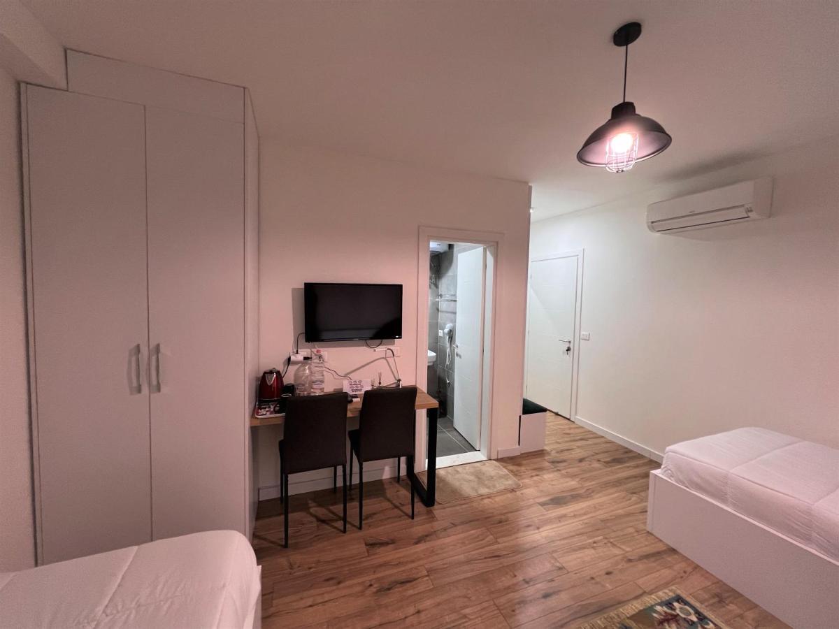 Grand Park & Bllok Area Rooms Tirana Exterior foto
